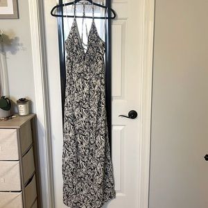 NWOT VICI Black and White Maxi Dress ~ Small